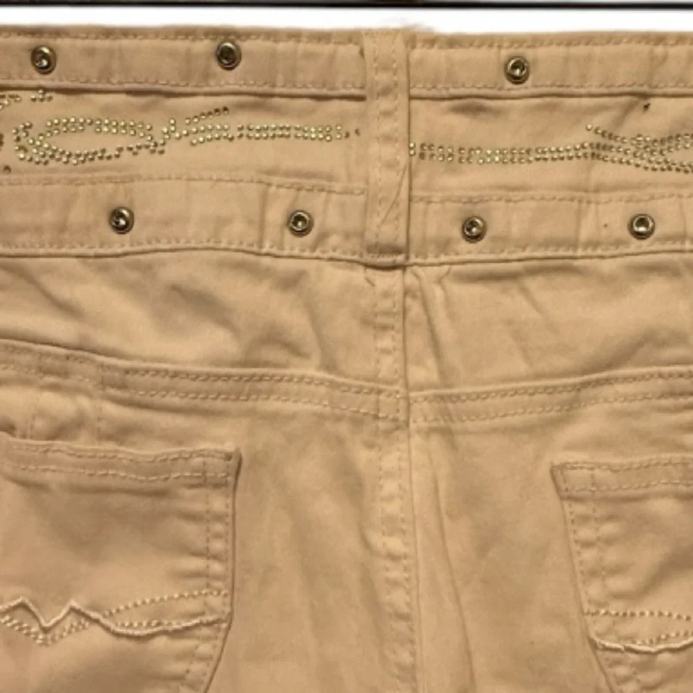 Bella‎ Jeans